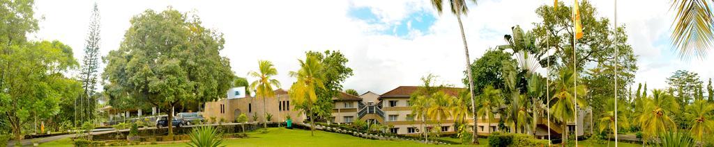 Ratnaloka Tour Inns Ratnapura Exterior foto