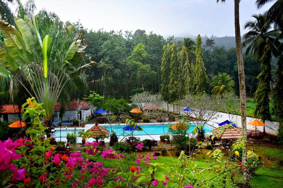 Ratnaloka Tour Inns Ratnapura Exterior foto